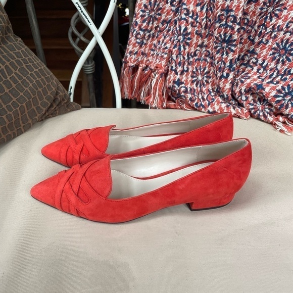 Cole Haan Suede Point Toe Block Heel Pumps in Red Size 5.5 - Picture 3 of 8